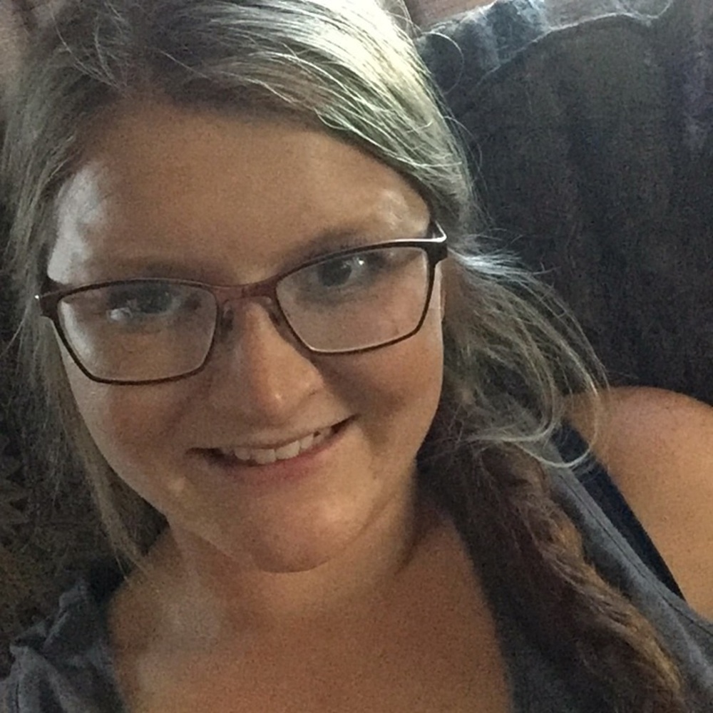 Meet your Posher, Carly